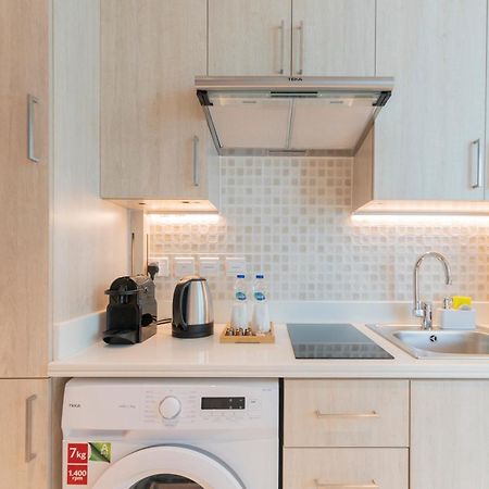 Studio With Pool And Private Beach Access On Palm Jumeirah Dubai Esterno foto