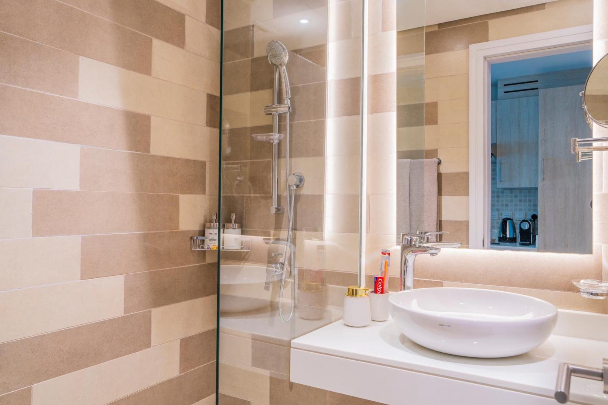 Studio With Pool And Private Beach Access On Palm Jumeirah Dubai Esterno foto