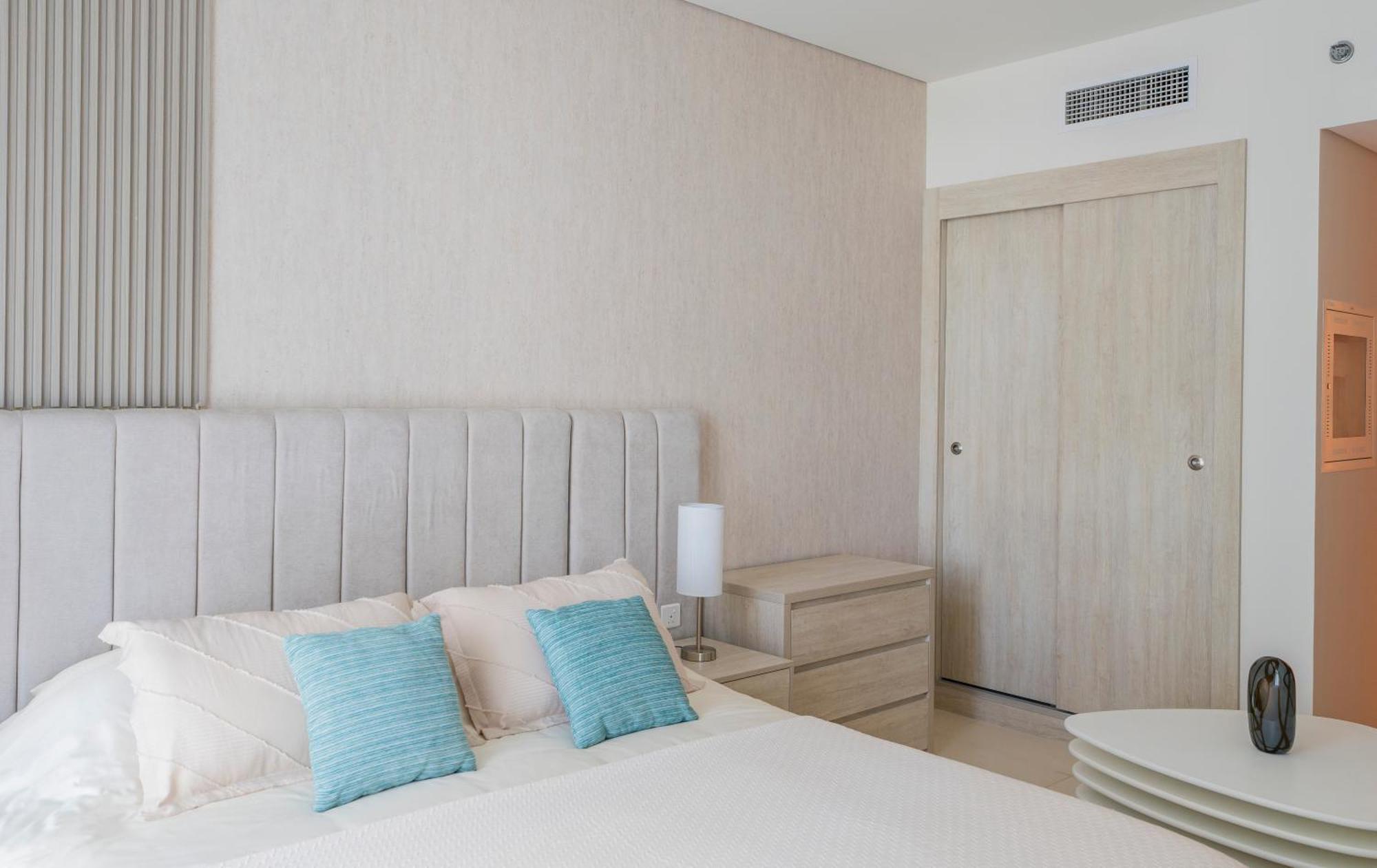 Studio With Pool And Private Beach Access On Palm Jumeirah Dubai Esterno foto